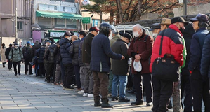 S.Koreans aged 70 and older outnumber those in 20s for 1st time