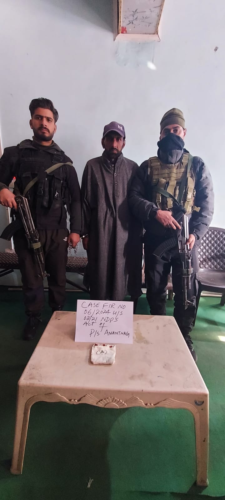 War on Drugs continues , Drug peddler arrested by Anantnag Police