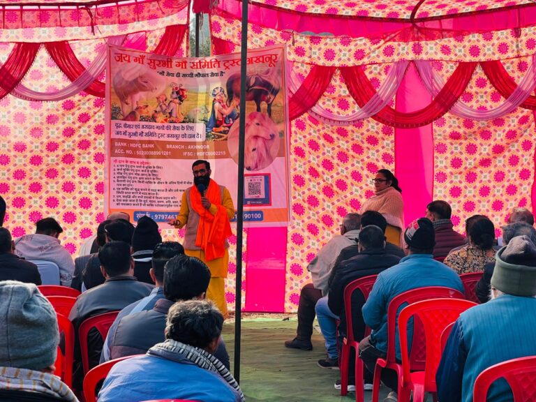 Review meeting of Akhnoor Gaushala held, many important decisions taken.   Former Minister Sham Lal Sharma assured every possible support for the Gaushala. 