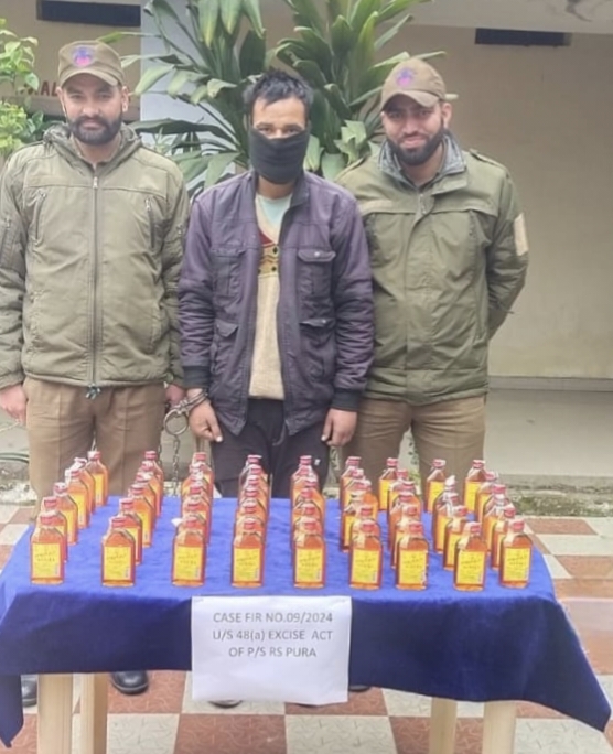 53 bottles of illicit liquor recovered by PS RS Pura Jammu