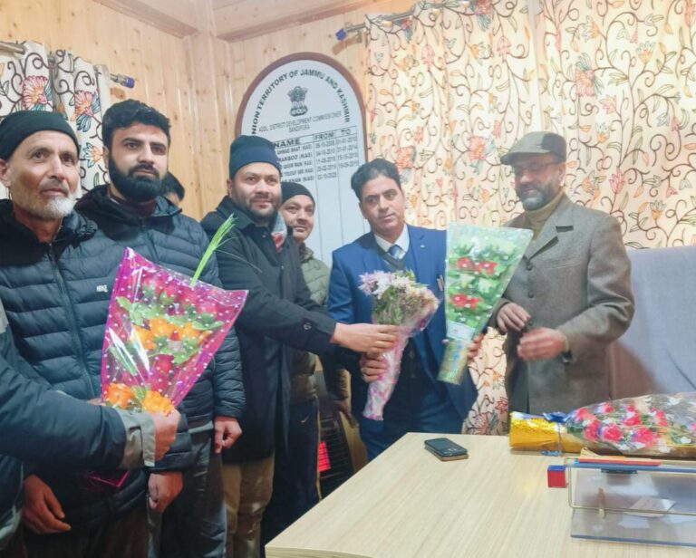 Mohd Ashraf Bhat assumes charge as ADDC Bandipora