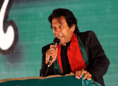 Imran ready for talks, except with PPP or PML-N