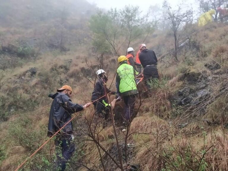 Cab falls into gorge on Jammu-Srinagar highway, fatalities feared